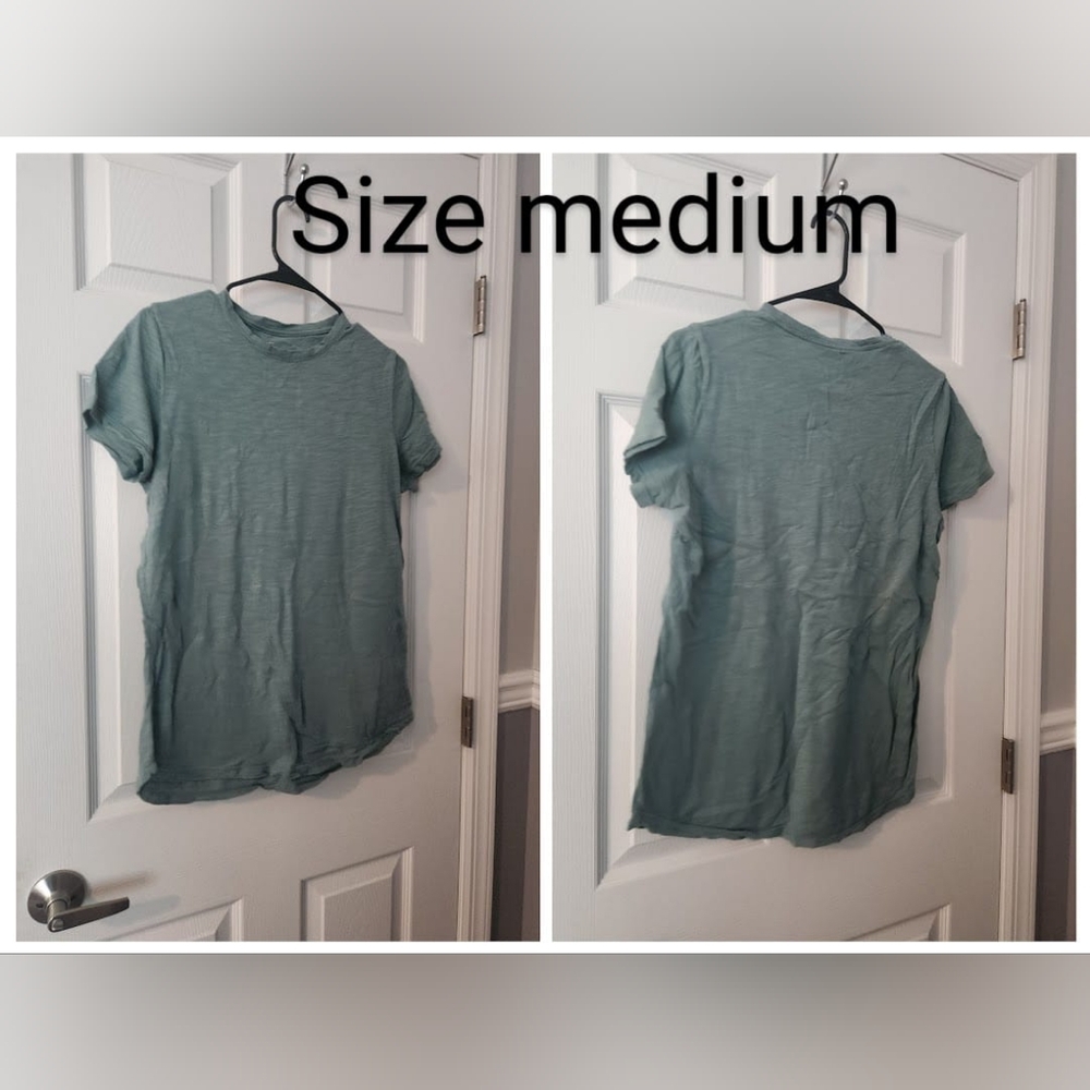 Womens short sleeve blue shirt